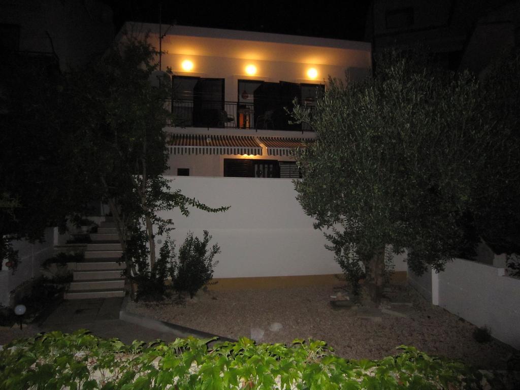 Holiday Home Mona Igrane Pokoj fotografie